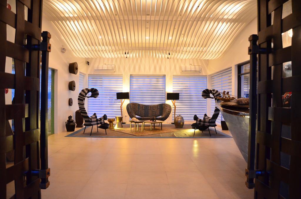 วัน มานาโล เพลส Hotel Puerto Princesa ภายนอก รูปภาพ