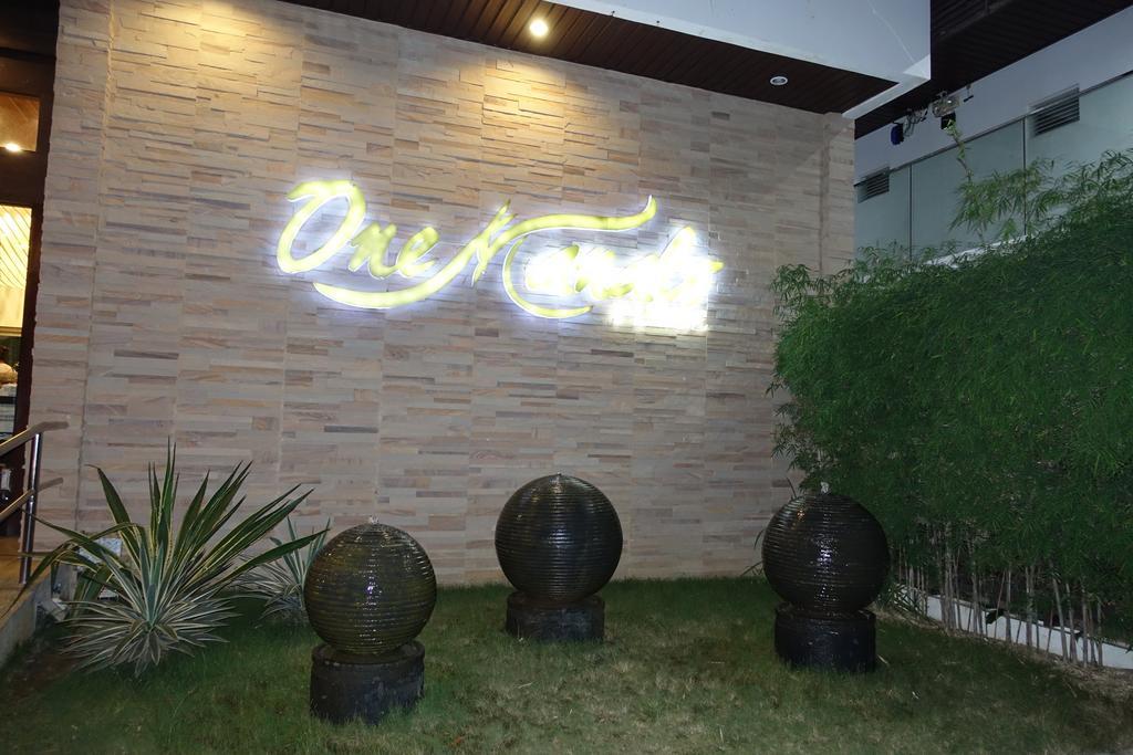 วัน มานาโล เพลส Hotel Puerto Princesa ภายนอก รูปภาพ