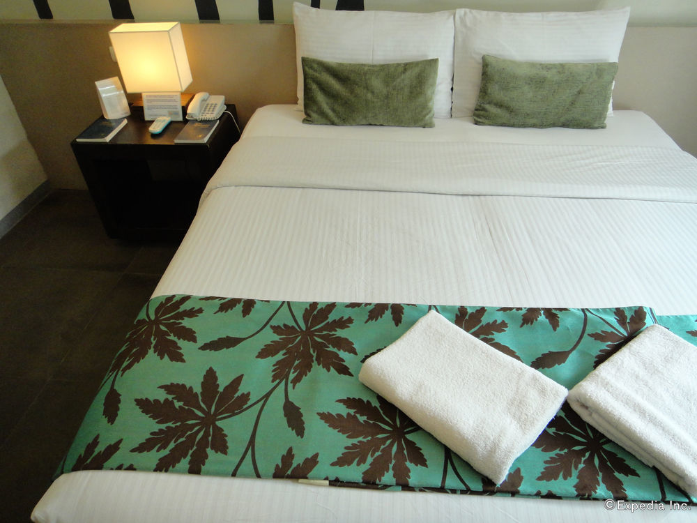 วัน มานาโล เพลส Hotel Puerto Princesa ภายนอก รูปภาพ